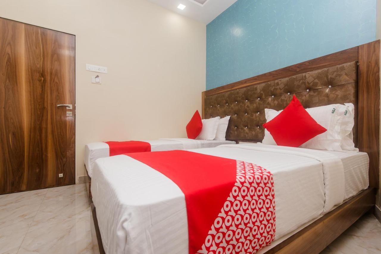 Hotel O Greenforest Near Airport Road Metro Station Мумбаї Екстер'єр фото